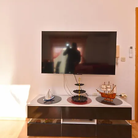 아파트 Silvana 143 *