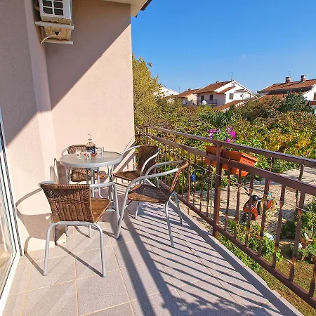 Silvana 143 Apartament